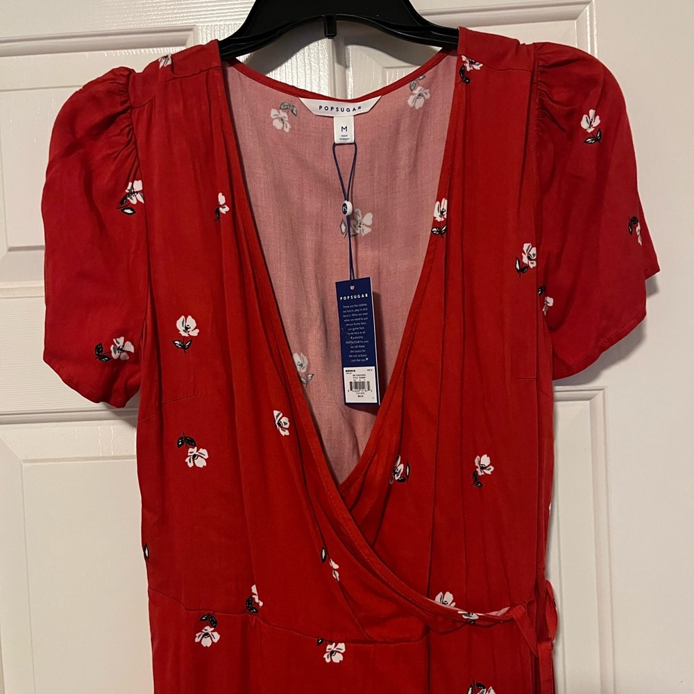 Pop sugar wrap dress Red with flowers So cute!